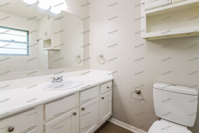 Building Photo - 9935 E Spotted Horse Dr