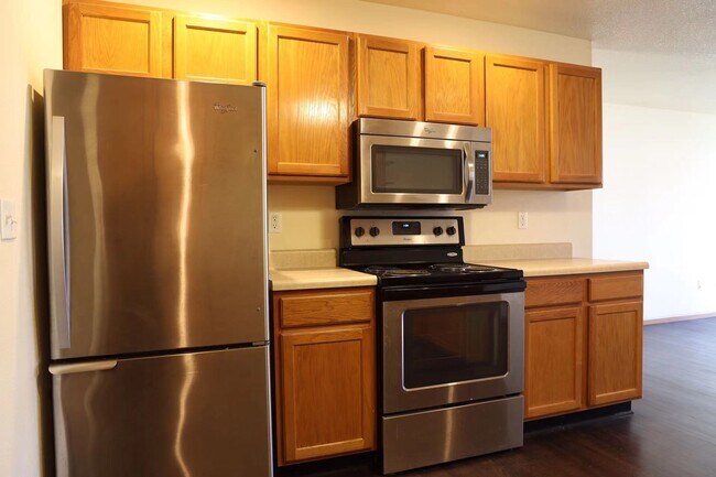 Building Photo - 22635 Hollow Oak Ln