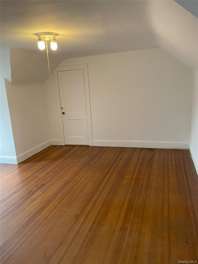 Building Photo - 56 Nassau Blvd