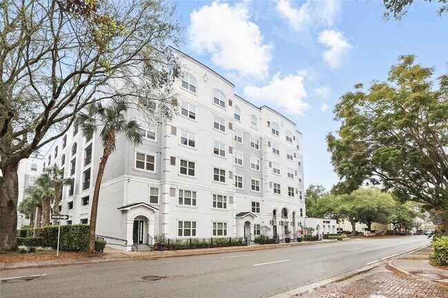 Primary Photo - 202 E South St