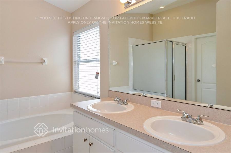 Building Photo - 1410 Golden Squirrel Way