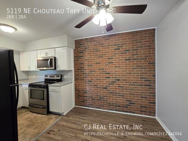 Building Photo - 5119 NE Chouteau Trafficway