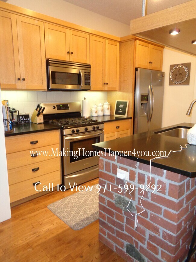 Building Photo - 1778 Schoolhouse Ct NW