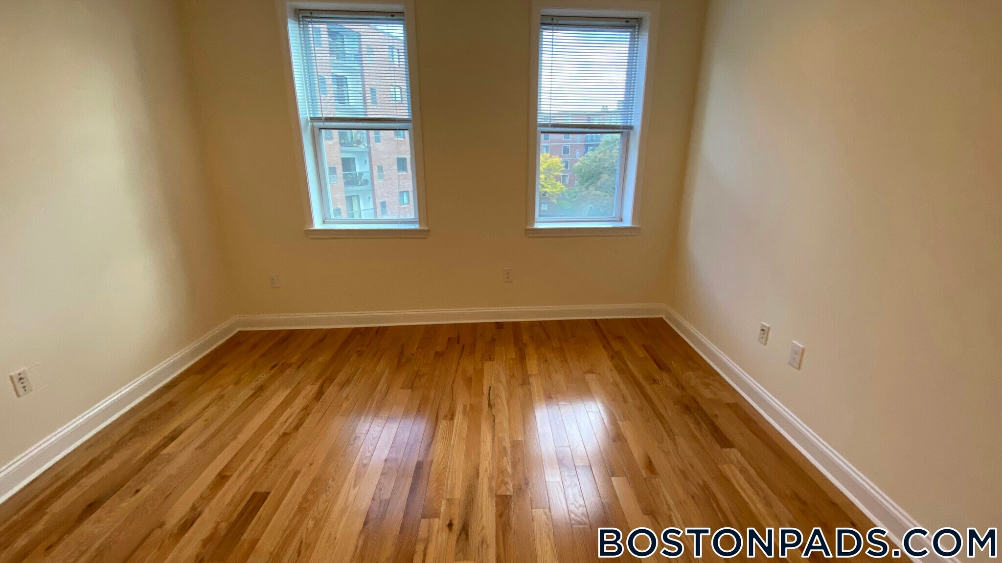 Building Photo - 3 Chauncy St