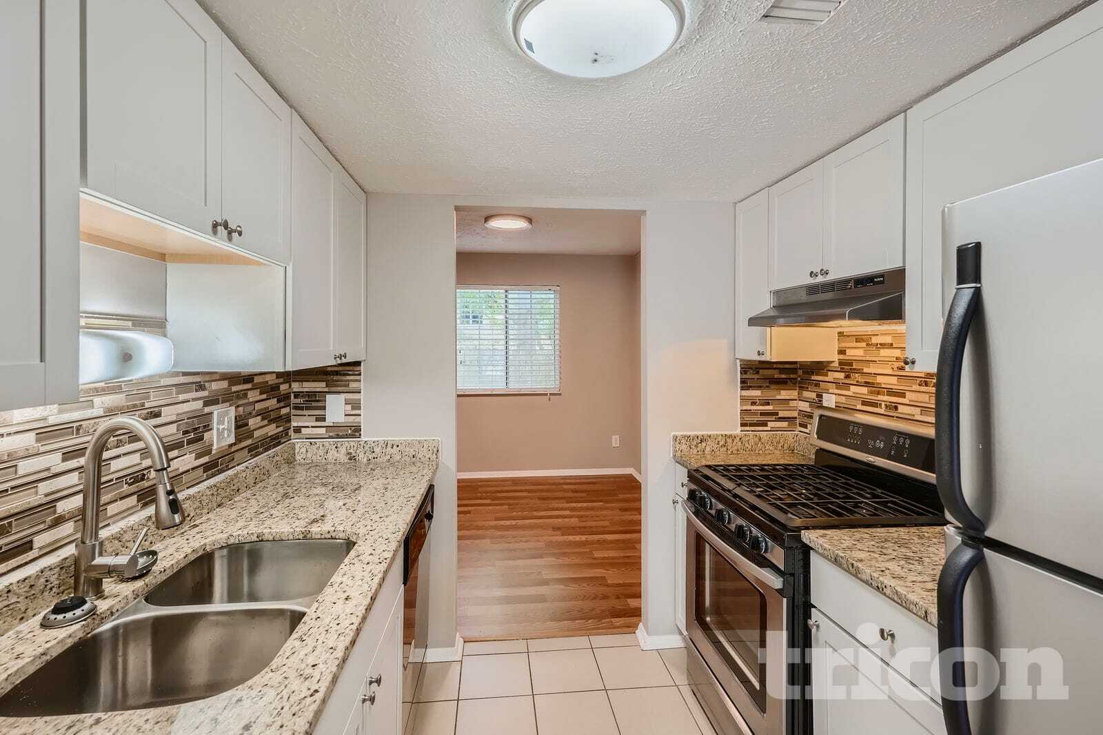 Building Photo - 1743 Napa Valley Ct SE