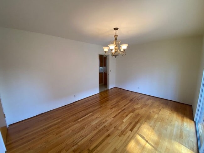 Building Photo - 1051 Shell Ave