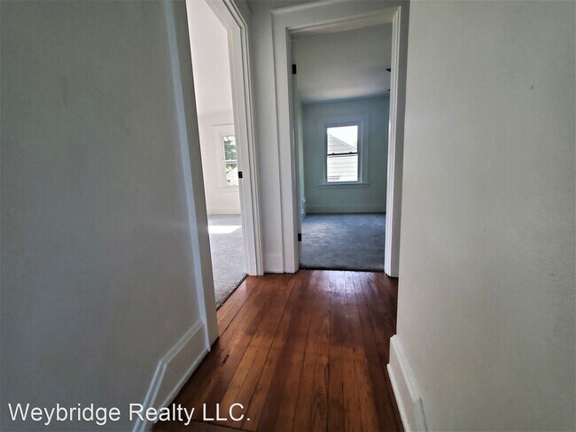 Building Photo - 3 br, 1 bath House - 3466 Wabash Ave
