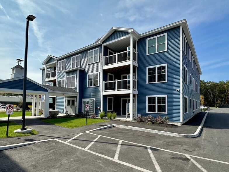 Building Photo - 2 Diane Way
