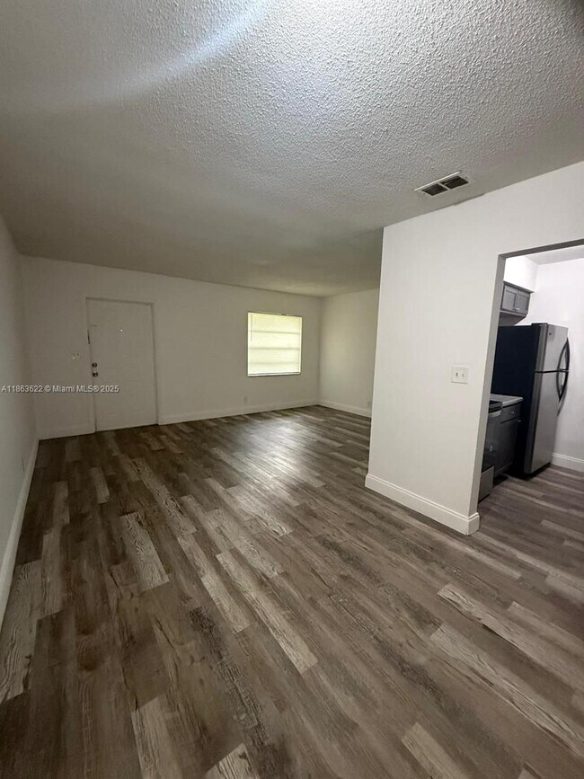Building Photo - 4121 NW 30th Terrace