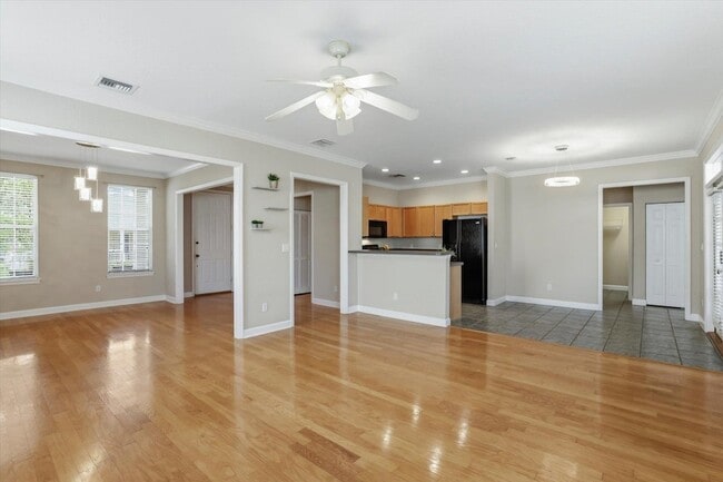 Building Photo - 3253 Stanhope Dr