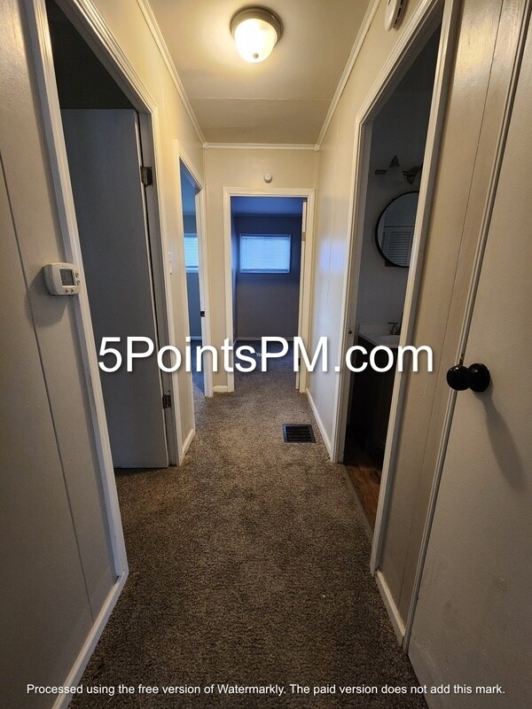 Building Photo - 1032 Andrew St