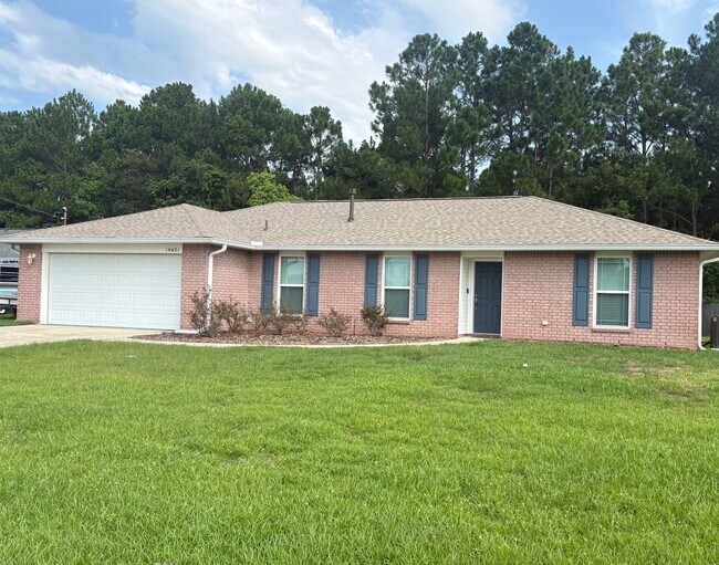 Building Photo - 10621 Creek Ridge Dr
