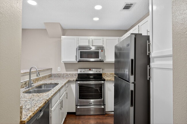 Building Photo - 4107 Medical Dr
