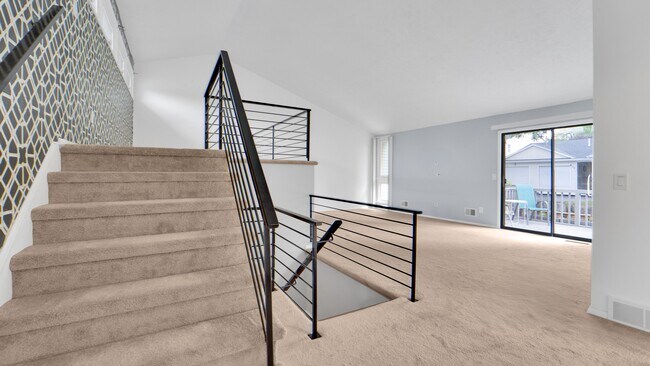 Building Photo - 37 Blue Ridge Rd