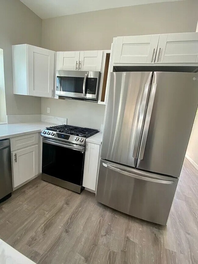 Building Photo - 5659-5661 Dorothy Way