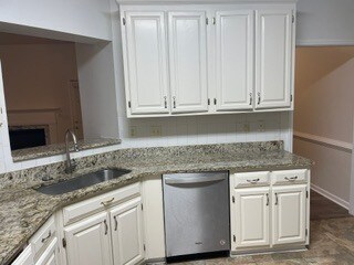 Building Photo - 12222 Crestwood Ct