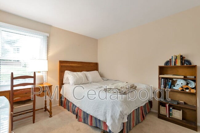 Building Photo - 6396 S Glencoe Ct