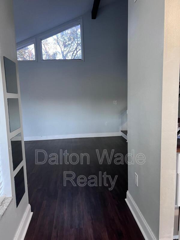 Building Photo - 2095 Sunset Point Rd