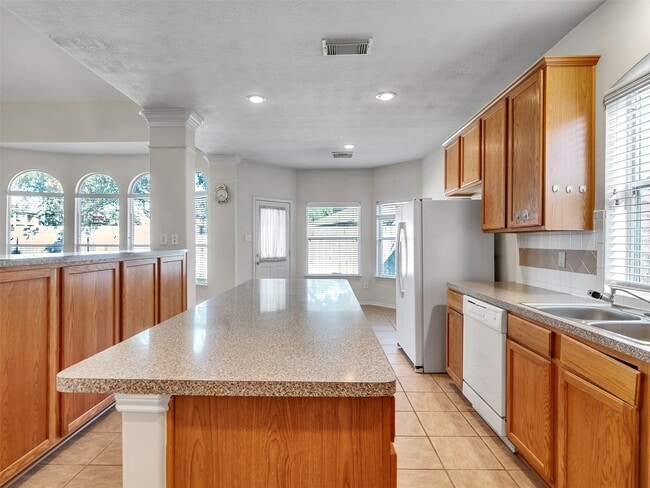 Building Photo - 2638 Long Leaf Dr