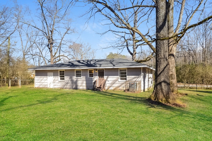 Building Photo - 207 Polly Reed Rd NE