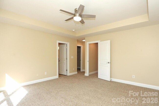 Building Photo - 10122 Victoria Blake Dr