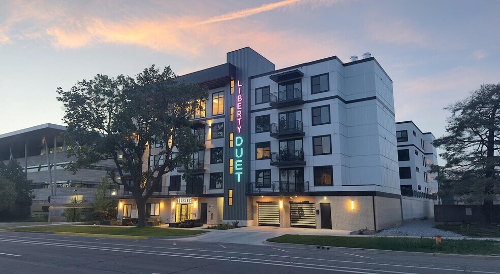 Building Photo - 357 E 500 S