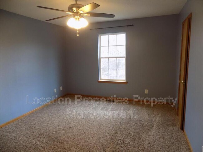 Building Photo - 4963 Stoneback Dr