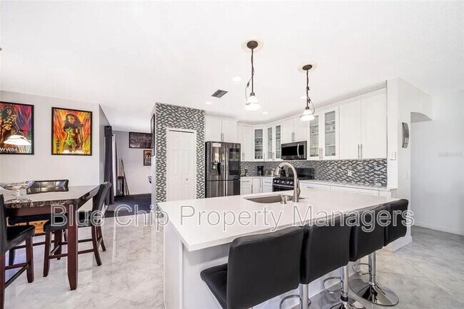 Building Photo - 2528 Calla Lily Cove