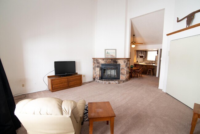 Building Photo - 247 Davis Cup Dr