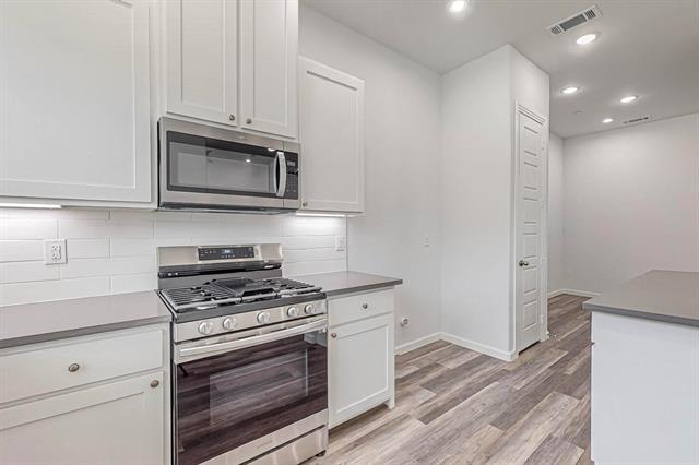 Building Photo - 349 Mule Deer Mews