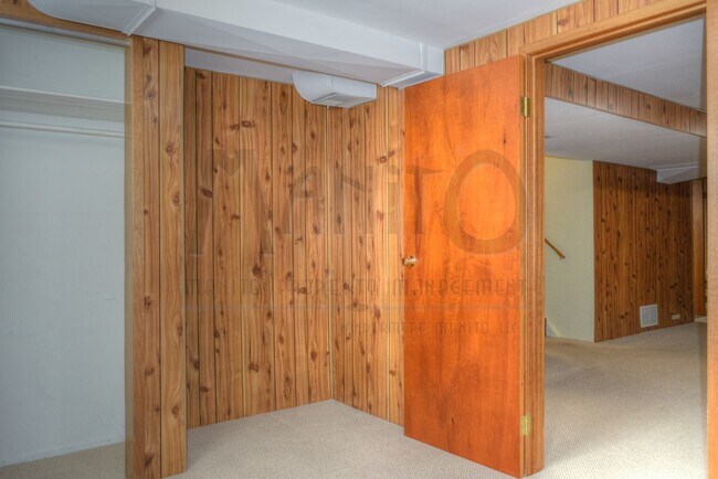 Building Photo - **COMING SOON** Spacious Hobby Home