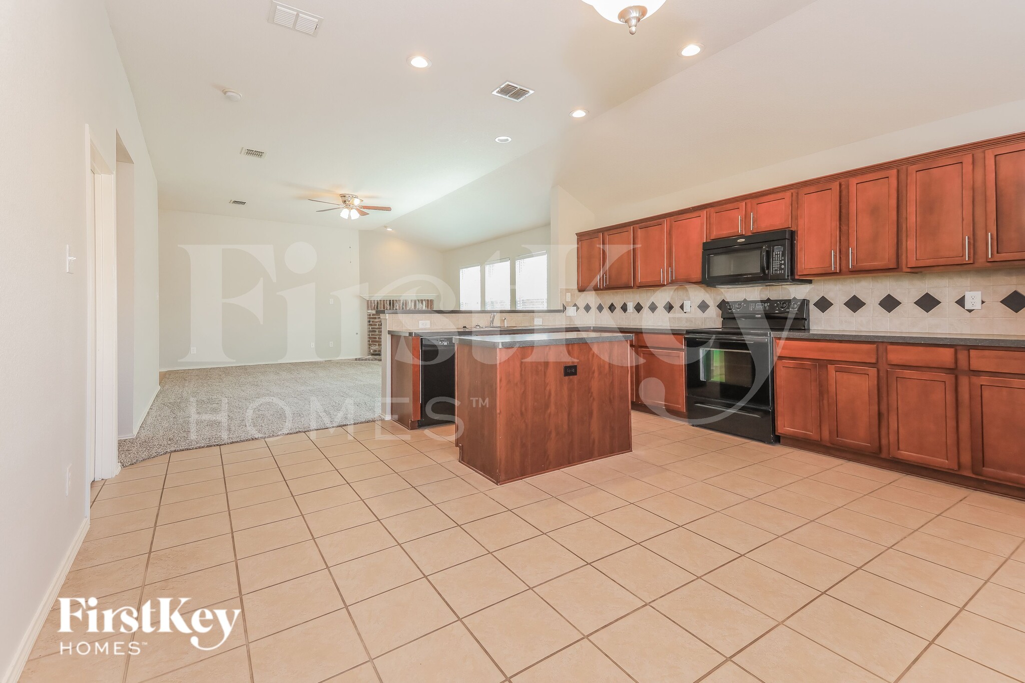 Building Photo - 2064 Fairview Dr
