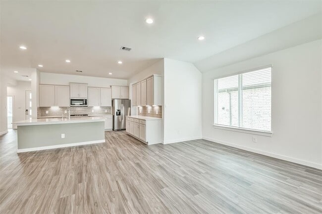 Building Photo - 14316 Yellow Hawthorn Ct