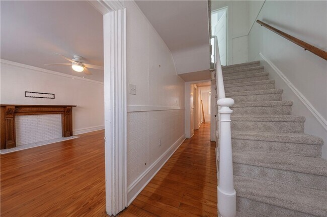 Building Photo - 274 38th St