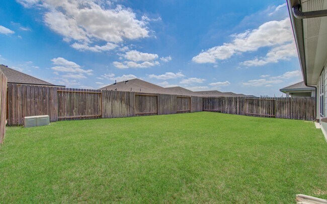 Building Photo - 1130 Desert Willow Dr