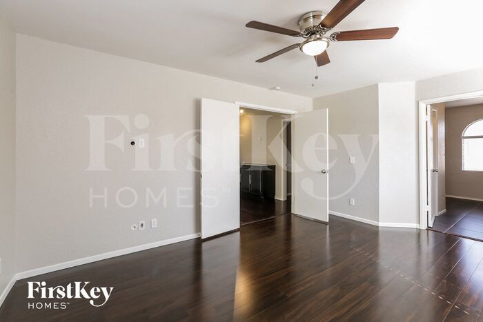 Building Photo - 1406 Harmony Hill Dr