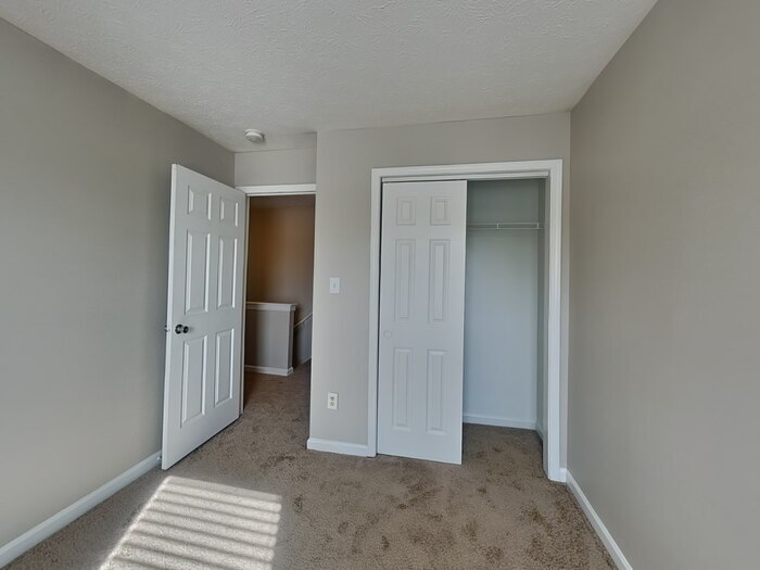 Building Photo - 4103 Apple Creek Dr
