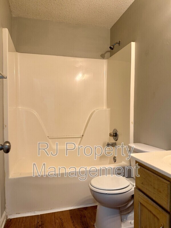 Building Photo - 4369 Pecan Creek Cir S