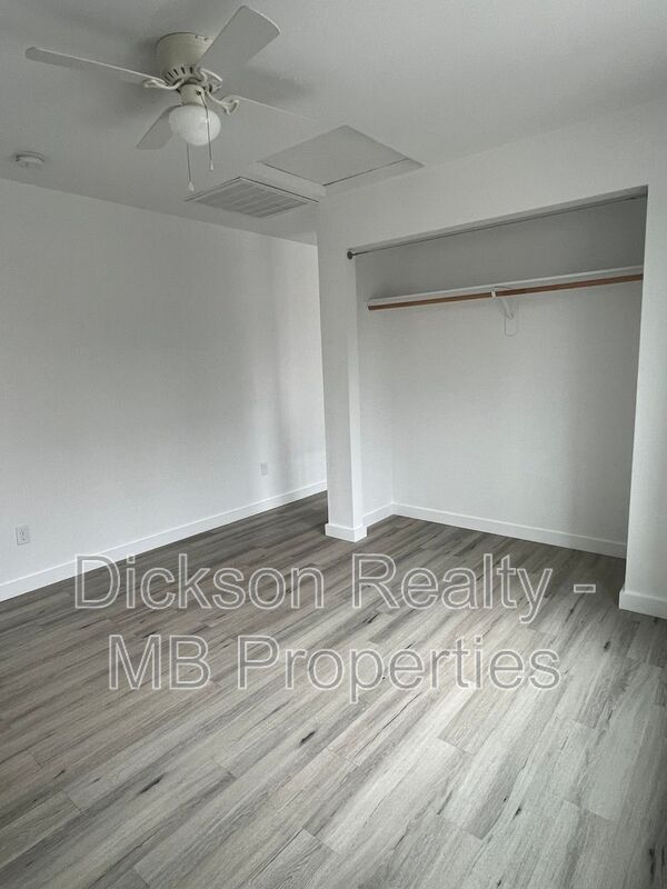 Building Photo - 263 Thoma St