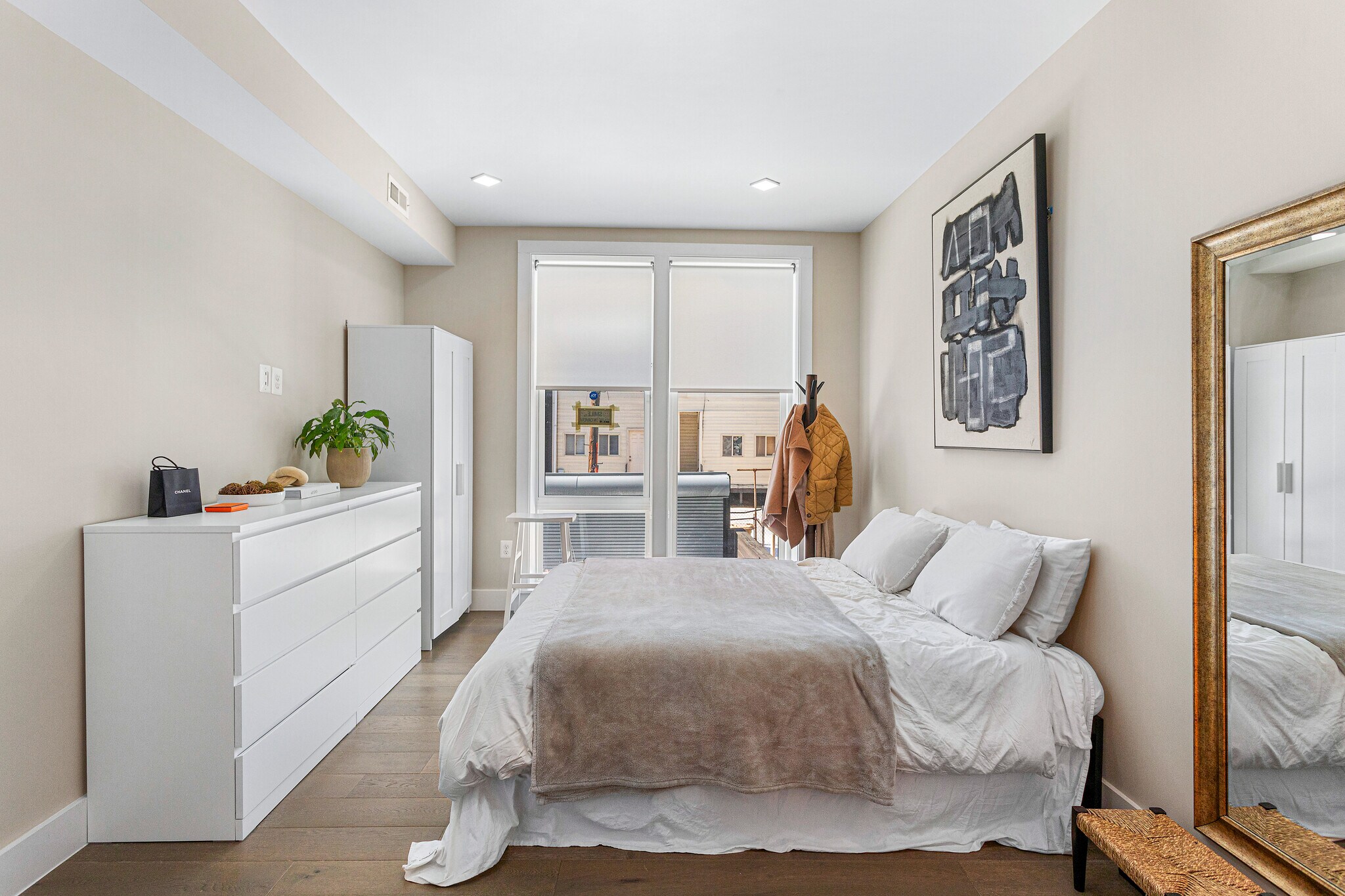 Building Photo - 1028 Bladensburg Rd NE