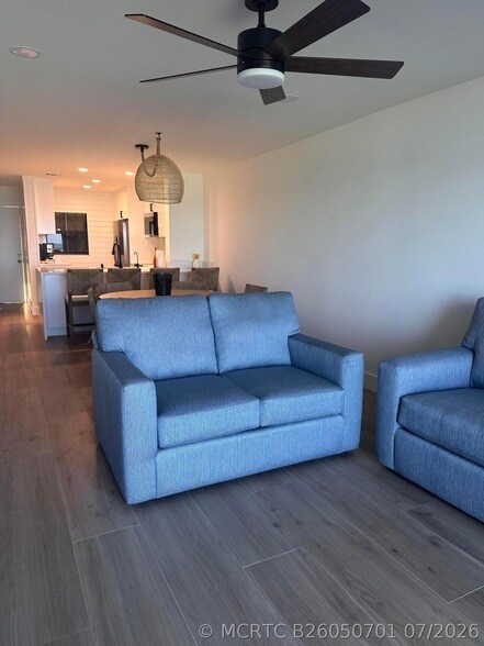 Building Photo - 7430 S Ocean Dr