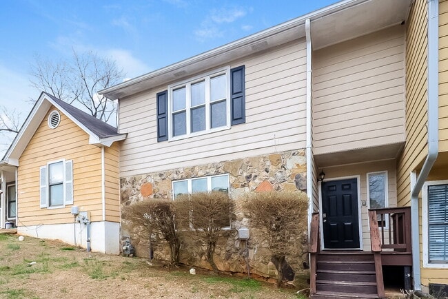 Building Photo - 8194 Canyon Forge Dr