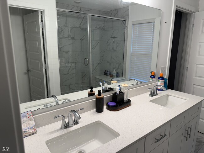 Building Photo - 13341 Minden Dr