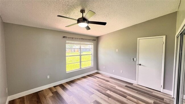 Building Photo - 1184 Calanda Ave