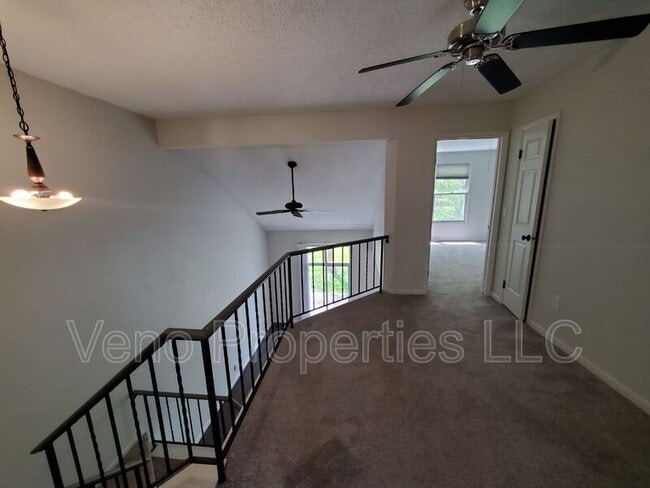 Building Photo - 66 Plaza Ave