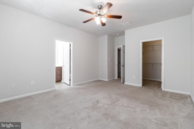 Building Photo - 7672 Timbercross Ln