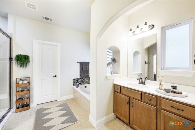 Building Photo - 104 Turvey Cove