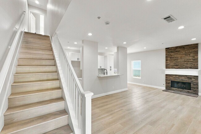 Building Photo - 25544 Portola Loop