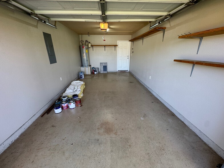 Building Photo - 5660 Springfield Cir W