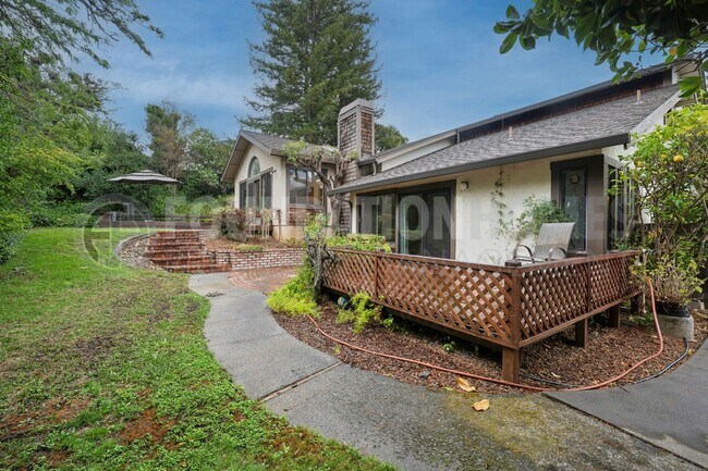 Building Photo - 27 Partridge Dr